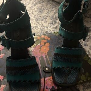 Vince Camuto Teal and Black Strappy Sandals